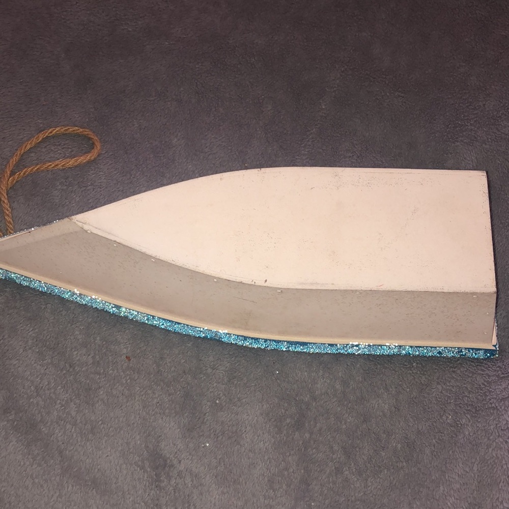 WOODEN ROW BOAT WALL DECOR - Picture 3 of 3